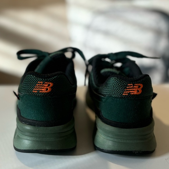 New Balance boys 997h - Picture 1 of 5